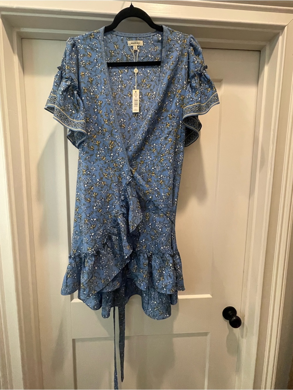 NWT Max Studio Blue Floral Top with Green and White Accents